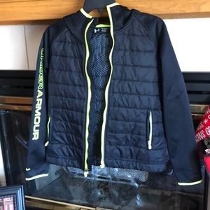 Black and boys Under Armour cold gear Infared